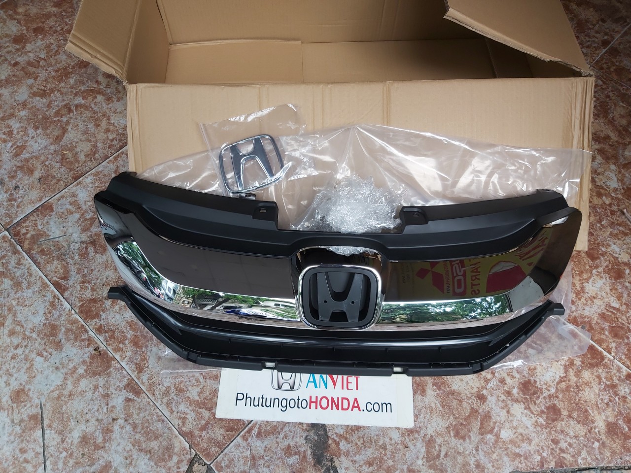 Mặt ca lăng xe Honda City 2014-2017